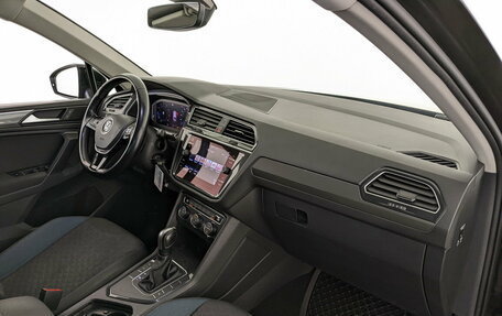 Volkswagen Tiguan II, 2019 год, 1 959 000 рублей, 11 фотография