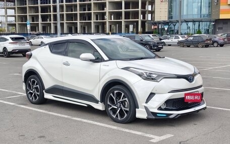 Toyota C-HR I рестайлинг, 2018 год, 2 130 000 рублей, 4 фотография