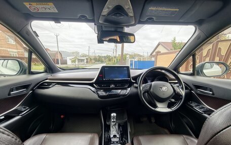 Toyota C-HR I рестайлинг, 2018 год, 2 130 000 рублей, 9 фотография