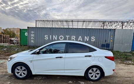 Hyundai Solaris II рестайлинг, 2014 год, 590 000 рублей, 3 фотография