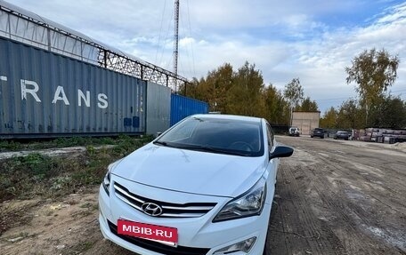 Hyundai Solaris II рестайлинг, 2014 год, 590 000 рублей, 2 фотография
