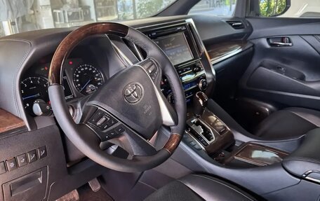 Toyota Alphard III, 2016 год, 4 000 000 рублей, 5 фотография