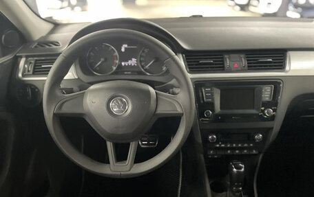 Skoda Rapid I, 2017 год, 1 100 000 рублей, 10 фотография