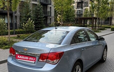 Chevrolet Cruze II, 2011 год, 700 000 рублей, 2 фотография