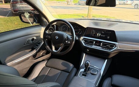 BMW 3 серия, 2020 год, 3 850 000 рублей, 15 фотография