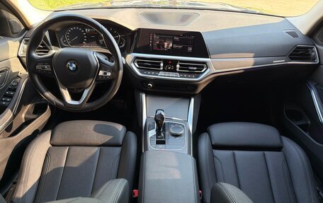 BMW 3 серия, 2020 год, 3 850 000 рублей, 12 фотография