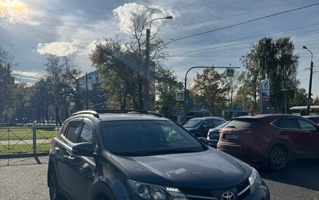Toyota RAV4, 2013 год, 2 050 000 рублей, 2 фотография