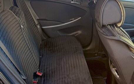Hyundai Solaris II рестайлинг, 2012 год, 890 000 рублей, 23 фотография