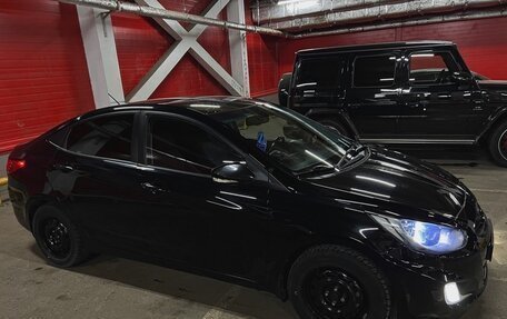 Hyundai Solaris II рестайлинг, 2012 год, 890 000 рублей, 29 фотография
