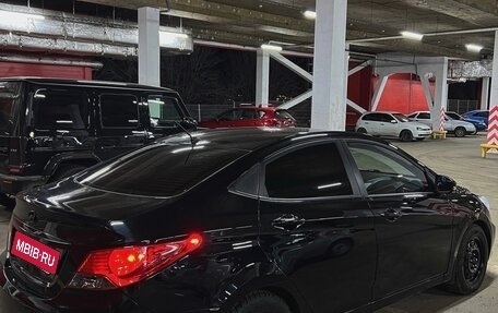 Hyundai Solaris II рестайлинг, 2012 год, 890 000 рублей, 28 фотография