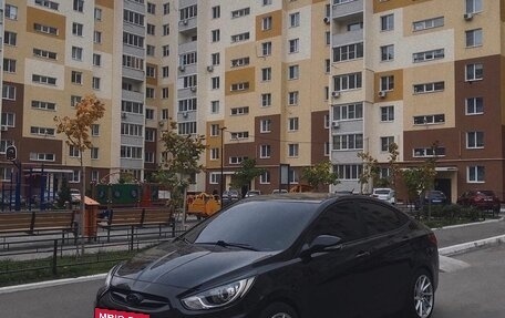 Hyundai Solaris II рестайлинг, 2012 год, 890 000 рублей, 26 фотография
