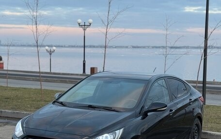 Hyundai Solaris II рестайлинг, 2012 год, 890 000 рублей, 30 фотография