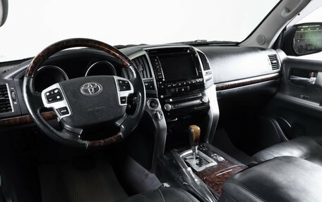Toyota Land Cruiser 200, 2012 год, 3 499 000 рублей, 8 фотография