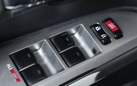 Toyota Land Cruiser 200, 2012 год, 3 499 000 рублей, 17 фотография