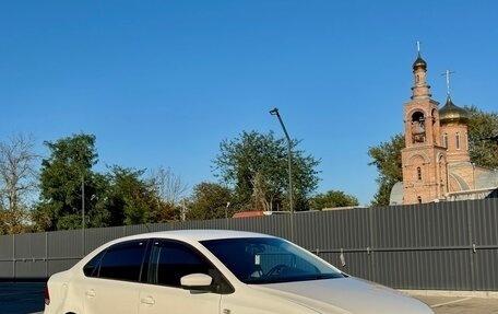 Volkswagen Polo VI (EU Market), 2010 год, 650 000 рублей, 2 фотография
