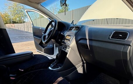 Volkswagen Polo VI (EU Market), 2010 год, 650 000 рублей, 10 фотография
