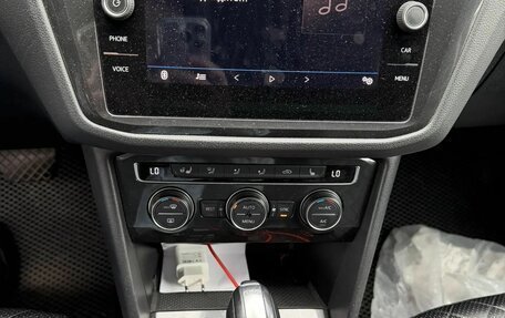 Volkswagen Tiguan II, 2017 год, 1 840 200 рублей, 7 фотография