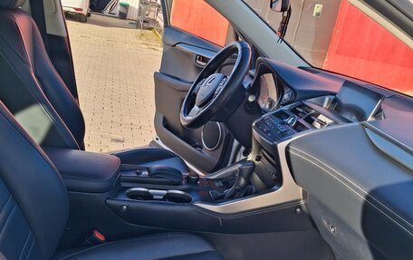 Lexus NX I, 2017 год, 2 700 000 рублей, 13 фотография