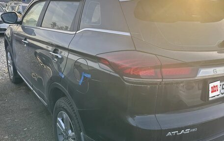 Geely Atlas, 2022 год, 1 715 000 рублей, 4 фотография
