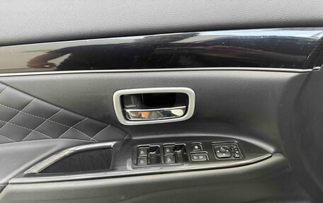 Mitsubishi Outlander III рестайлинг 3, 2022 год, 2 396 000 рублей, 13 фотография