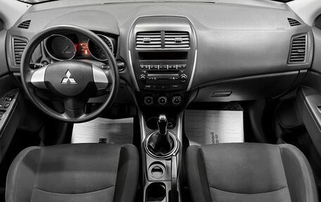 Mitsubishi ASX I рестайлинг, 2012 год, 1 040 000 рублей, 10 фотография