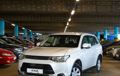 Mitsubishi Outlander III рестайлинг 3, 2014 год, 1 687 000 рублей, 1 фотография