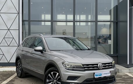 Volkswagen Tiguan II, 2019 год, 2 599 000 рублей, 3 фотография