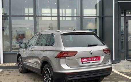 Volkswagen Tiguan II, 2019 год, 2 599 000 рублей, 6 фотография