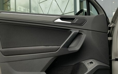 Volkswagen Tiguan II, 2019 год, 2 599 000 рублей, 13 фотография
