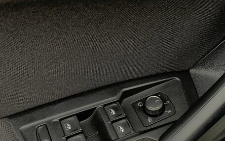 Volkswagen Tiguan II, 2019 год, 2 599 000 рублей, 14 фотография