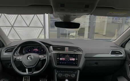 Volkswagen Tiguan II, 2019 год, 2 599 000 рублей, 17 фотография