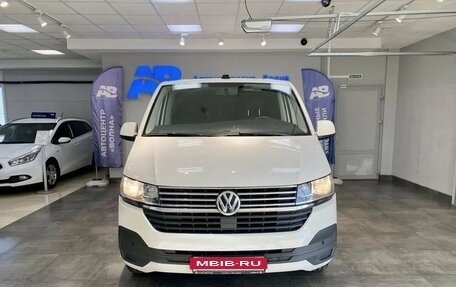 Volkswagen Caravelle T6 рестайлинг, 2020 год, 4 640 000 рублей, 2 фотография