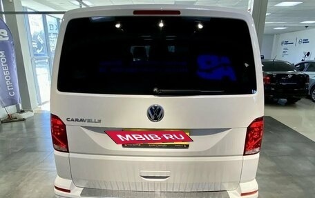 Volkswagen Caravelle T6 рестайлинг, 2020 год, 4 640 000 рублей, 7 фотография
