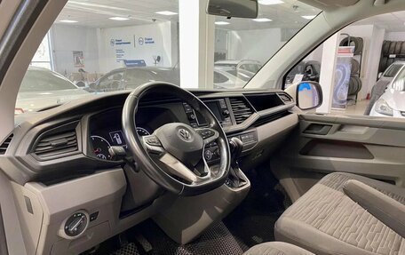 Volkswagen Caravelle T6 рестайлинг, 2020 год, 4 640 000 рублей, 12 фотография