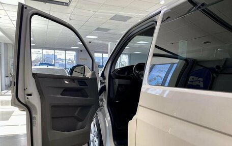 Volkswagen Caravelle T6 рестайлинг, 2020 год, 4 640 000 рублей, 11 фотография
