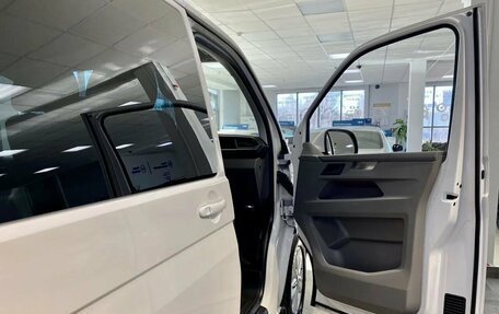 Volkswagen Caravelle T6 рестайлинг, 2020 год, 4 640 000 рублей, 16 фотография