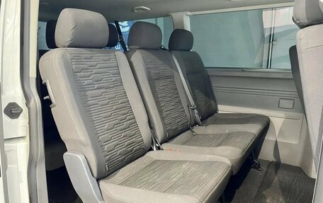 Volkswagen Caravelle T6 рестайлинг, 2020 год, 4 640 000 рублей, 21 фотография