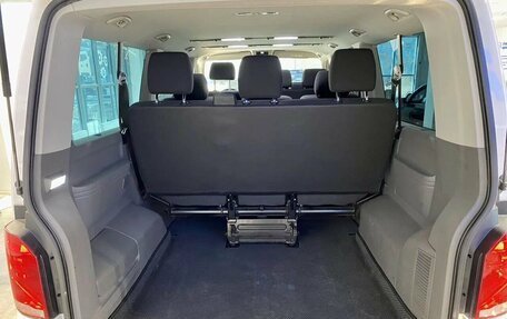 Volkswagen Caravelle T6 рестайлинг, 2020 год, 4 640 000 рублей, 24 фотография