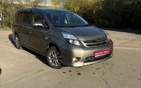 Toyota ISis I, 2012 год, 1 140 000 рублей, 1 фотография