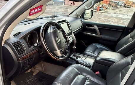 Toyota Land Cruiser 200, 2008 год, 2 250 000 рублей, 8 фотография