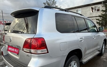 Toyota Land Cruiser 200, 2008 год, 2 250 000 рублей, 4 фотография