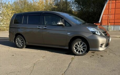 Toyota ISis I, 2012 год, 1 140 000 рублей, 4 фотография
