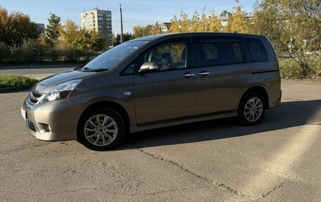 Toyota ISis I, 2012 год, 1 140 000 рублей, 9 фотография