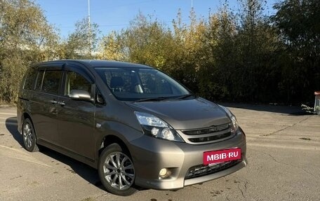 Toyota ISis I, 2012 год, 1 140 000 рублей, 8 фотография