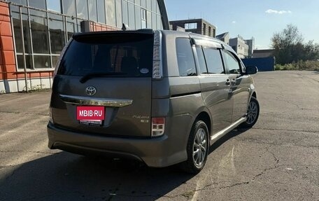 Toyota ISis I, 2012 год, 1 140 000 рублей, 3 фотография