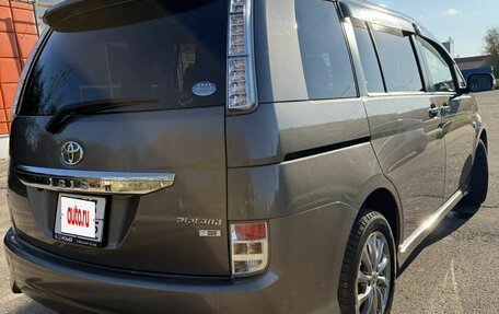 Toyota ISis I, 2012 год, 1 140 000 рублей, 12 фотография