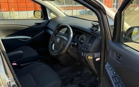 Toyota ISis I, 2012 год, 1 140 000 рублей, 22 фотография