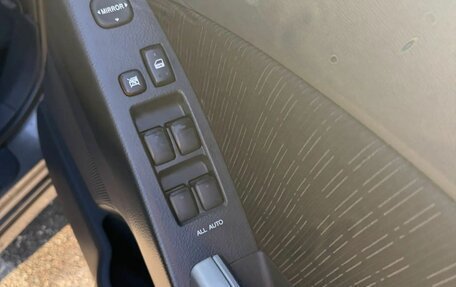 Toyota ISis I, 2012 год, 1 140 000 рублей, 34 фотография