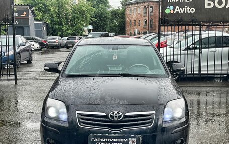 Toyota Avensis III рестайлинг, 2006 год, 648 000 рублей, 3 фотография