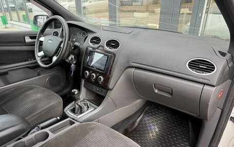 Ford Focus II рестайлинг, 2006 год, 320 000 рублей, 5 фотография